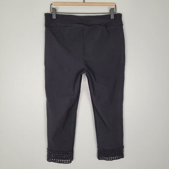 Soft Surroundings Crop Pull On Pants Crochet Trim Stretch Black Size PM Petite - Picture 4 of 9